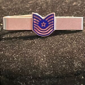 Vintage Air Force Service Master Sgt silver tone/blue enamel tie bar/tie clip